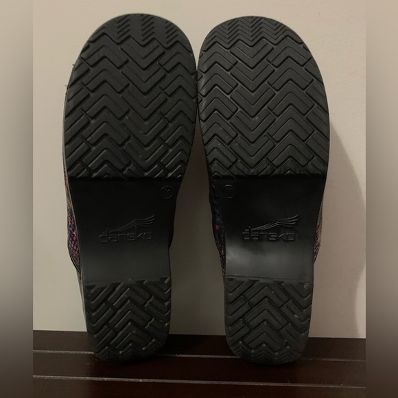 Women’s Dansko Professional Clogs Size 10-5-11 (EU 41) EUC - Picture 7 of 8